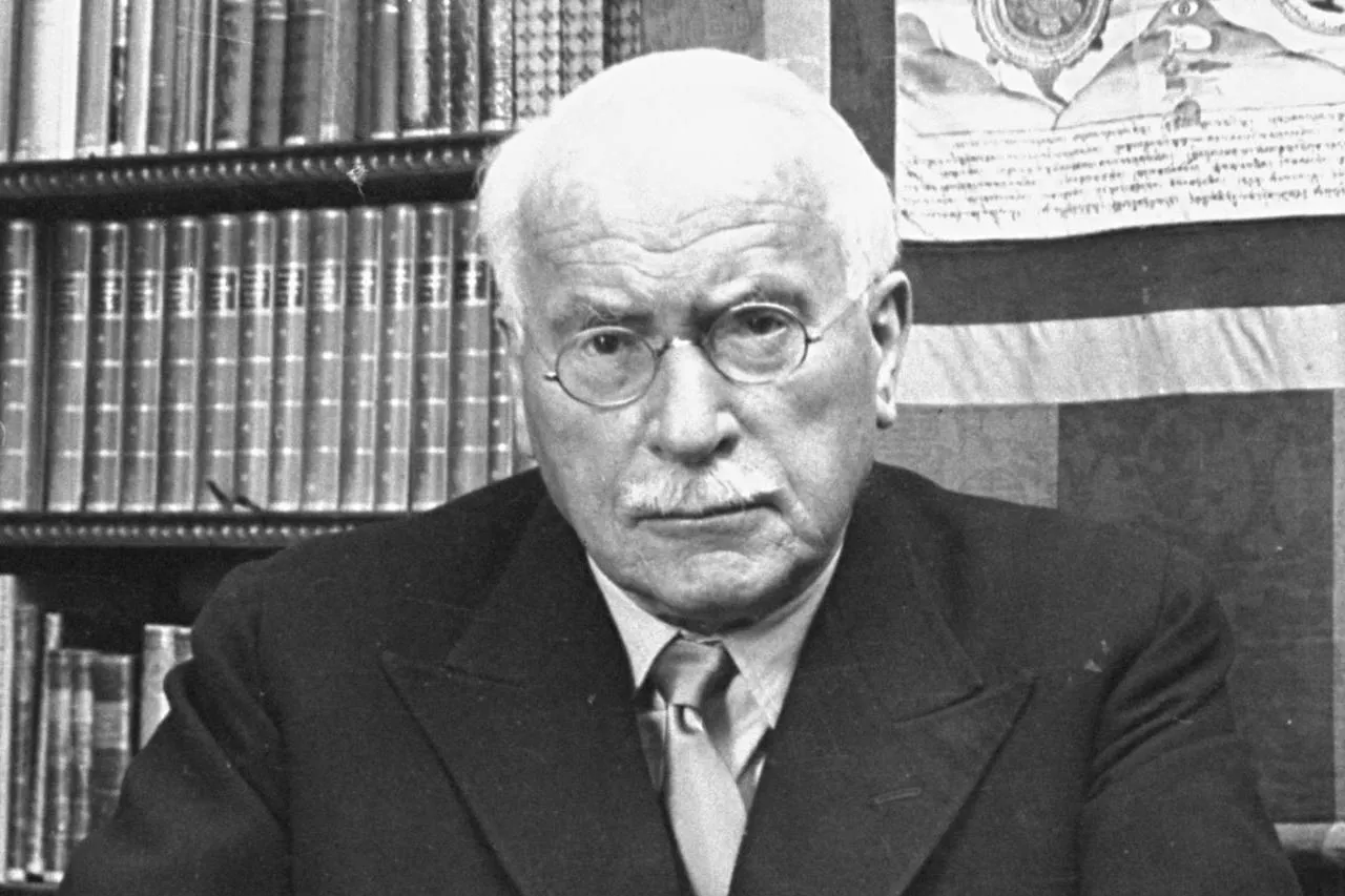 CARL GUSTAV JUNG’A GÖRE“BEN” VE “BİZ”