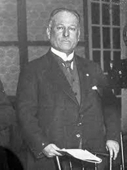 Yaşar Okur