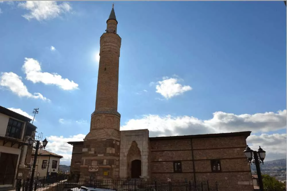 Arslanhane Camii