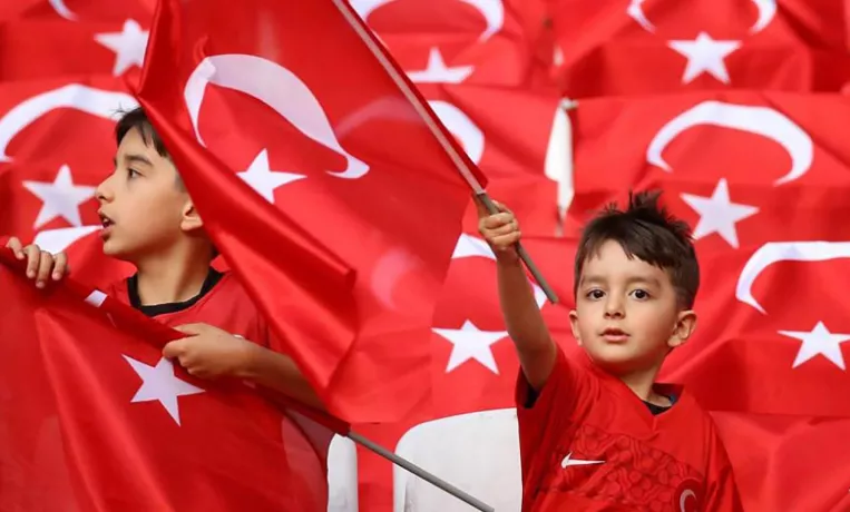 Egemenliği Çocuklara Emanet Etmenin Anlamı Toplum Tarafından Yeterince Anlaşıldı mı?