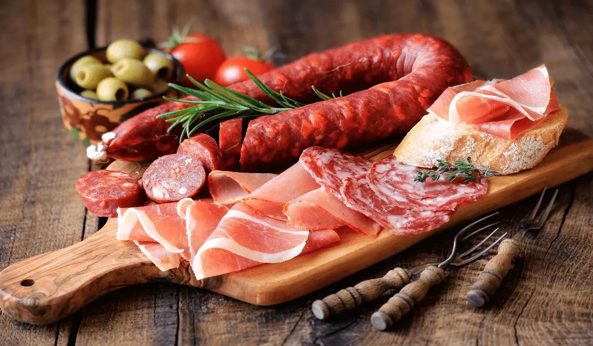 İşlenmiş Et Yemek Kansere Yakalanma Riskinizi Artırıyor Mu?